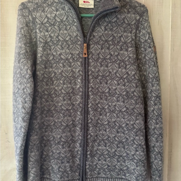 FJÄLL RÄVEN Patterned Zip-Up Sweater - Picture 2 of 2